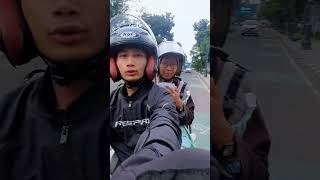 JALAN JALAN TIPIS KOTA BANDUNG GEDUNG SATE  DAN MAKAN SIANG DI SS #shorts #shortvideo #shortsvideo