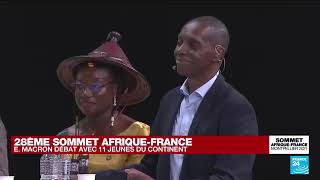 28eme Sommet Afrique-France (2021) : l'échange sans concession des jeunes avec Emmanuel Macron