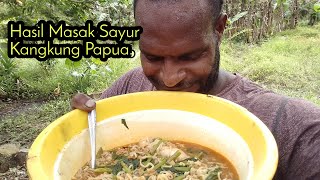 Masak Sayur Kangkung Rawa dan Supermi di desa.