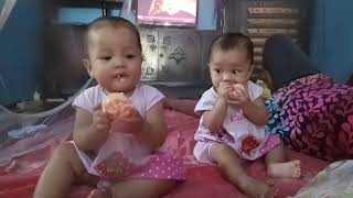 KHADIJAH dan HUMAIRAH Lomba makan kerupuk Qodim&Riska