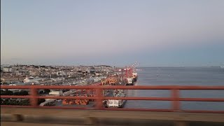 Voltando do trabalho em almada Portugal