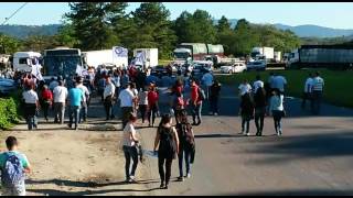 Manifestantes bloqueiam a BR-470 em Blumenau