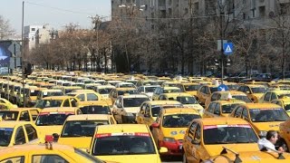 Taximetriştii au protestat în faţa sediului Poliţiei Locale din Bucureşti - 20.11.2014 ( HD )