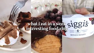 interesting things i ate vlog / waffled bao, tempeh, exploding baked oats, macarons etc.