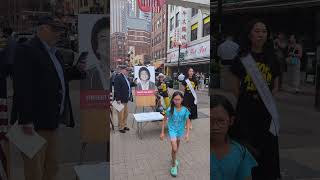 Kids laying flowers honoring Vincent Chin #StopAsianHate #BostonChinatown #shorts