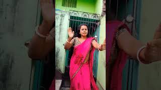 Pahir Ke Pet Ke Niche Saari #shorts #dance #bhojpuri