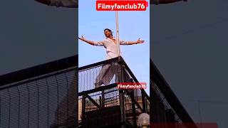 Shah Rukh Khan||SRK Doing his famous step😍extended flying kiss💋tofan#shorts#ytshorts #shahrukh_khan