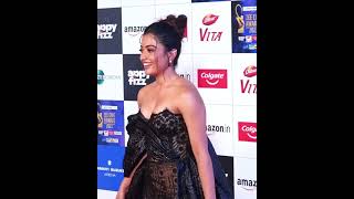 ACTRESS RASMIKA MANDANNA SHOWS UP IN A VERY HOT BLACK DRESS AT A RECENT AWARD FUNCTION