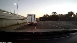 Some guy jumping the queue gives another driver road rage