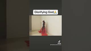 Glorifying God🙏/ Glroficando a Dios