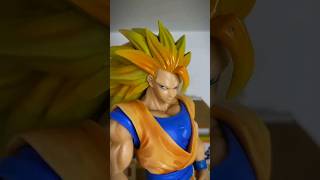 Figuras de Goku en SSJ fase 3 de Dragon Ball