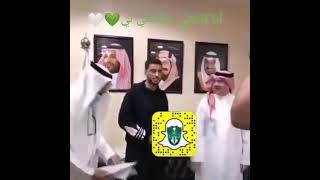 لحظة توقيع السومه عقد الاهلي