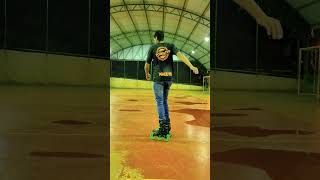 Girando com patins inline roller