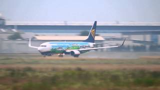 Ryanair Boeing 737-800 EI-EMK departure at City Airport Bremen 27.06.2014