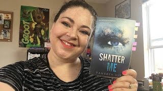 Review : Shatter me ~ Tahereh Mafi