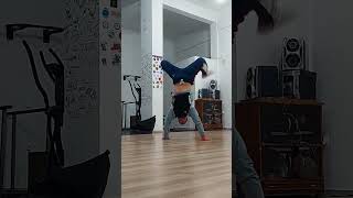 Clouds/Σύννεφα #luckyspyridis #shorts #dance #bboy #practice #clouds #greek #athens