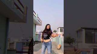 || Namak ishq ka #bollywood || 💃🏻| Dhami Gayatri Dance 💃🏻 #trending #dance #youtubeshorts