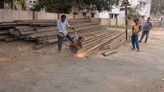 देखिए किस प्रकार से रेल लाइन को काटा जाता है | Rail Line Cutter Video |