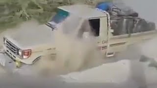 Cruiser in sand at #Iran Balochistan Border ایران بلوچستان باڈر پرکروزر ریت کے مشکل صحرا میں