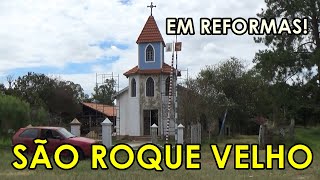 Na beira da rodovia, uma capelinha em reformas - São Roque Velho - Bofete