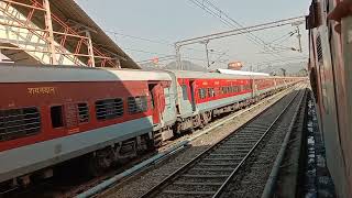 15651 Lohit Express !! Guwahati to Jammu Tawi Enter Kamakhya  Station.