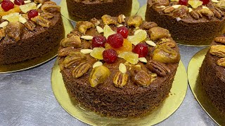 Decorate plum cake