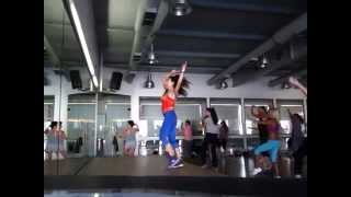 Ojos Asi-Shakira by iris pavlopoulou @let's go gym!