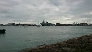 HMS Queen Elizabeth arriving back in the harbour (1/2)