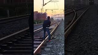 #viralvideo #indianrailways #trainaccident #trainvideo #manishkashyap #train #youtubeshort #shorts