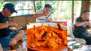 MAKAN TENGAHARI DI STUDIO //JUSTIN ABUN MASAK AYAM KARI  SANGAT² SEDAP //