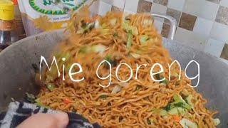 Mie goreng untuk makan bersama jumat kemarin #mietelur #mietelurgoreng #miegoreng #pamulangfoodies