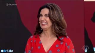 Brinco de Fátima Bernardes cai ao vivo no Encontro (29/05/17)