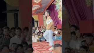 Dance ka dhamaal 😎 #dance #danceshorts #dancevideo #bollywoodsongs #public #new