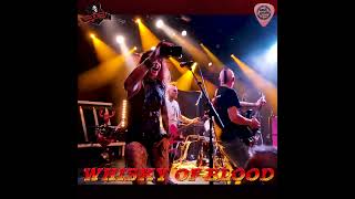 Whisky Of Blood 🤟🎸🔥 -  Rock'n Roll à L'Ilyade - Sexy Woman Of The Devil #shorts#concert #acdc