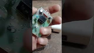 How to repair any mobile charger in seconds || koi bhi mobile charger theek karnay ka tarika