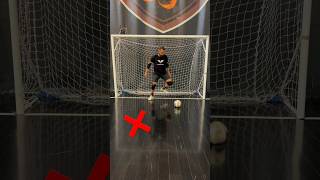 Tips goalkeeper splits mistake #gk #futsal