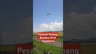 pesawat terbang#pesawat #anak #bermain #bandarayogyakarta #bandara #liburankeluarga #shorts