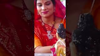 गुरु मां गुरू जी के साथ लड्डू गोपाल को स्नान कराते हुए 😱😱🥰 #punjabisong #aniruddhacharyabhajanaarti