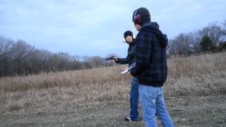 2 9mm Beretta 92FS / onyx steel plate shooting.mp4