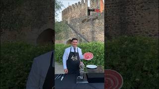 ¿Has preparado alguna vez un plato de jamón en un castillo? 😎