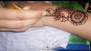 New Mehndi design || back hand beautiful mehndi design by Muskan beauti life