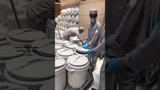 Zamzam Drinking Water 🚰 is Filling the Drum🛢️✨ #shorts #shortvideo #shortsfeed