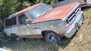 Power Washing Rescued 1990 Ramcharger 2wd