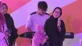 Penampilan Nissa Sabyan bersama Putri Ustadz Yusuf Mansur di Pesantren Tahfizh Daarul Qur'an