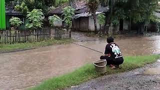 Mancing di jalan raya Juwana tayu km 0