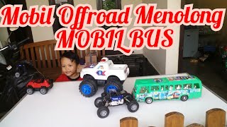 Mobil Offroad menolong mobil bus Tayo...