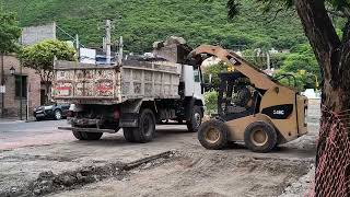 Ejecutan obras de hormigonado en el Paseo Güemes entre Juramento y Bicentenario