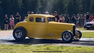 Hot Rod burnout. Awesome sound! V8 at Älvdalen Musik och Motor 2022