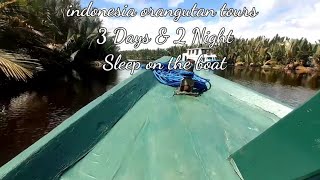 Sleep on wooden boat at #tanjung_puting_national_park #indonesia_orangutan_tours #houseboattour