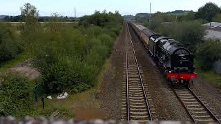 46100 'Royal Scot" and 47593 "Galloway princess" fly through Exminster 2/09/23